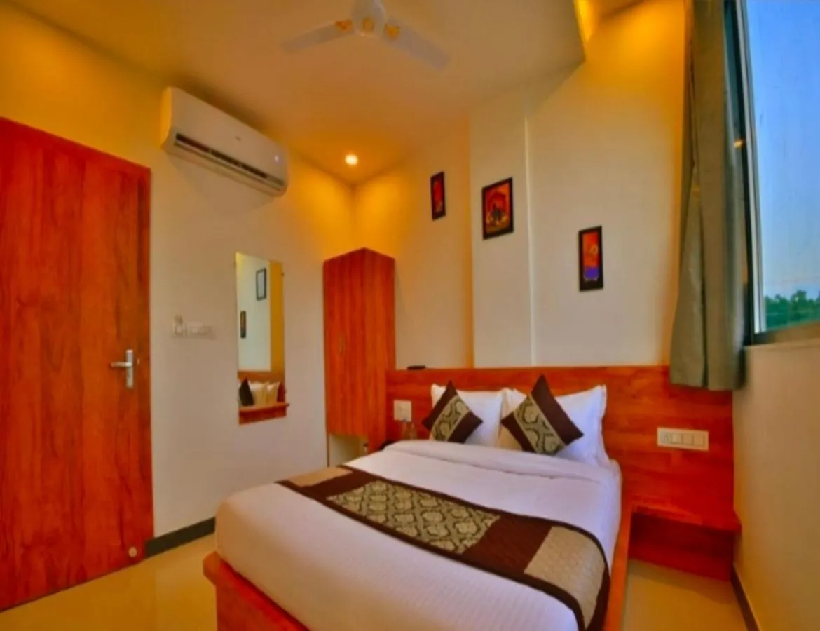 Hotel Swarna Vilas Udaipur India