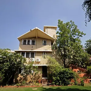 Ambavgarh Retreat Guest house
